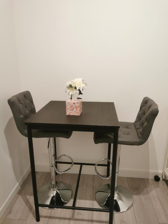 Appartement Cozy En Plein Centre Ville 阿棉 外观 照片